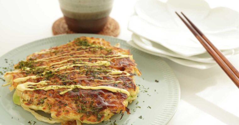 Okonomiyaki (hartige Japanse pannenkoek)