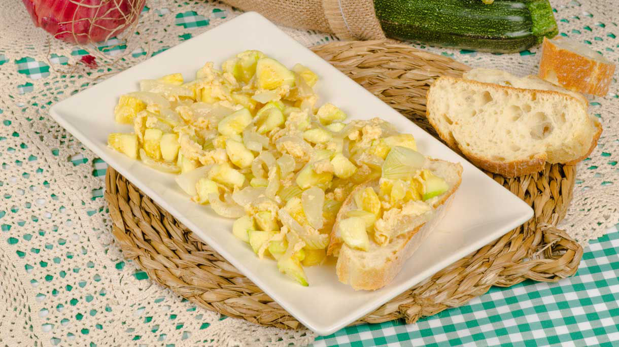 Zarangollo Murciano (Spaanse courgetteschotel)