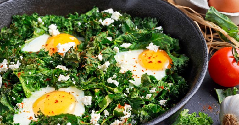 Boerenkoolstoof met eieren en feta