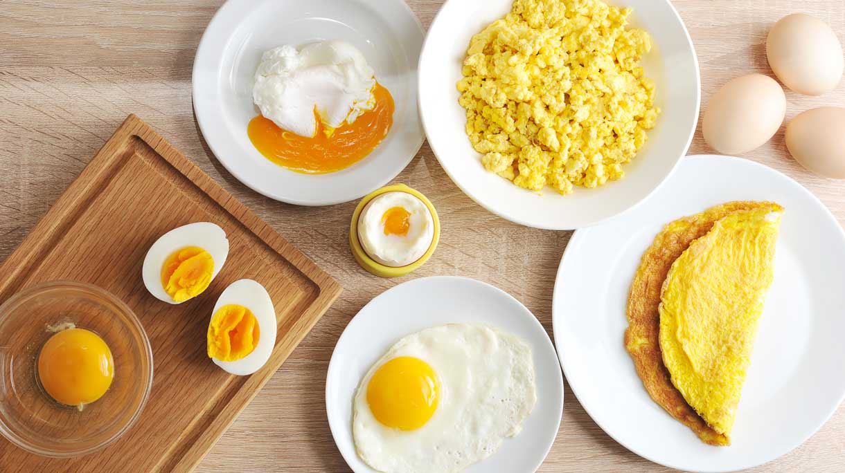 Gekookt ei of gebakken ei: wat bevat de minste calorieën?