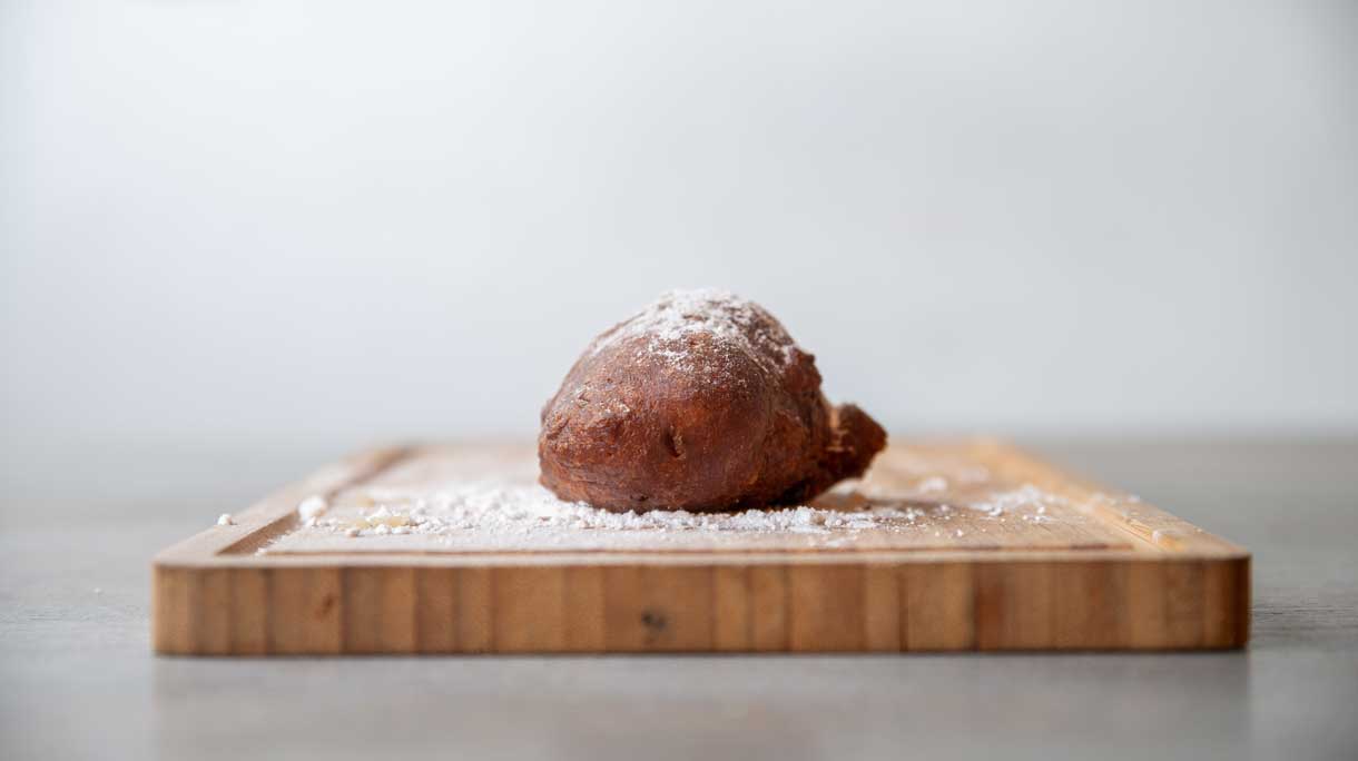 Wentelteefjes van overgebleven oliebollen