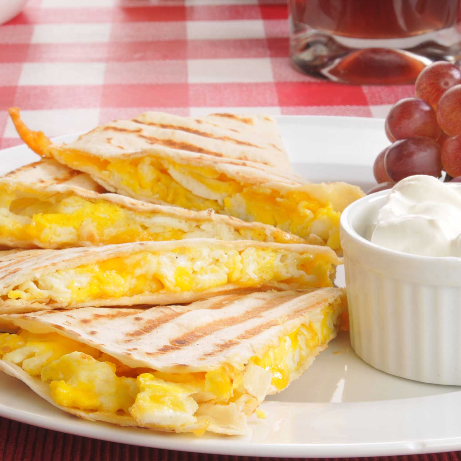 Quesadilla met roerei en oude kaas (Mexicaanse tosti) Eieiei