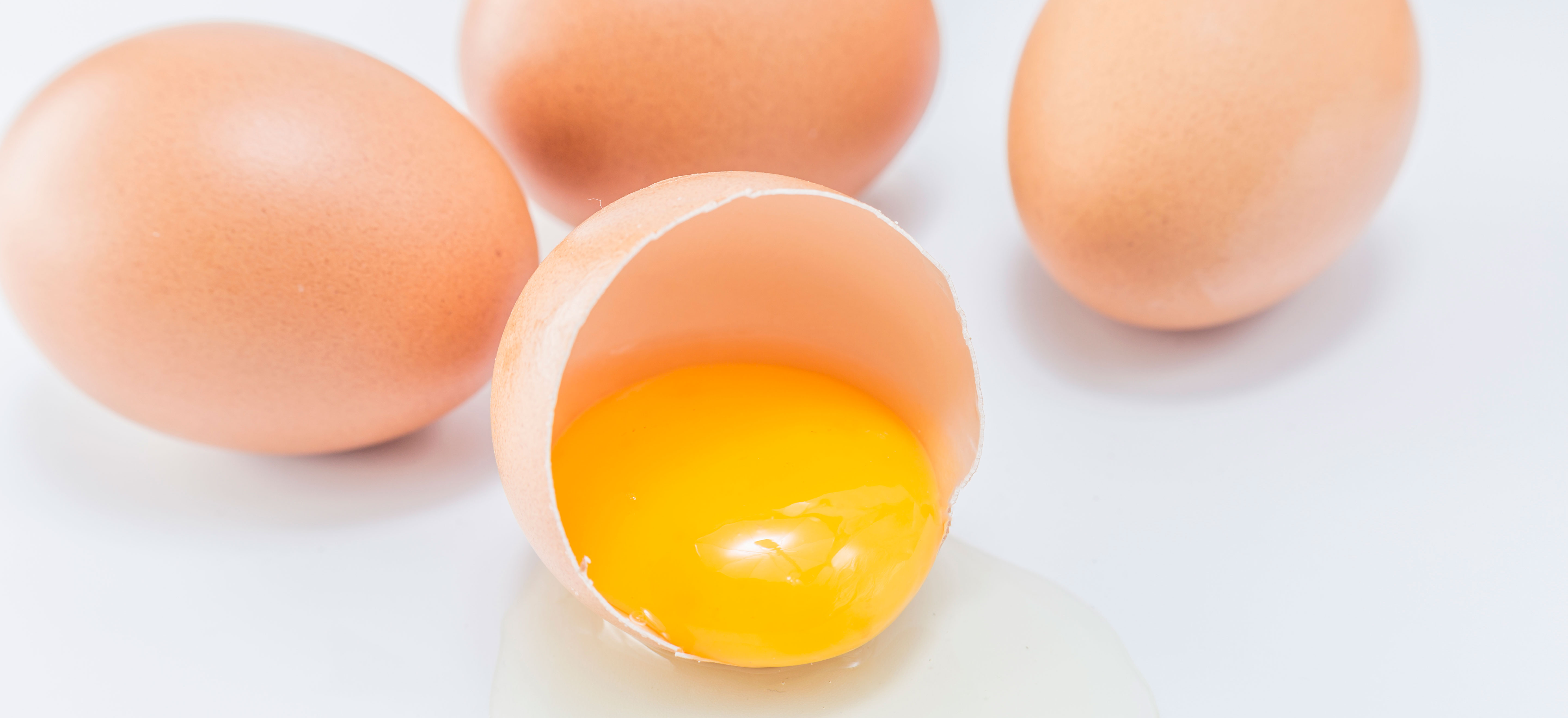 Waarom gekookte eieren gezonder zijn dan rauwe eieren