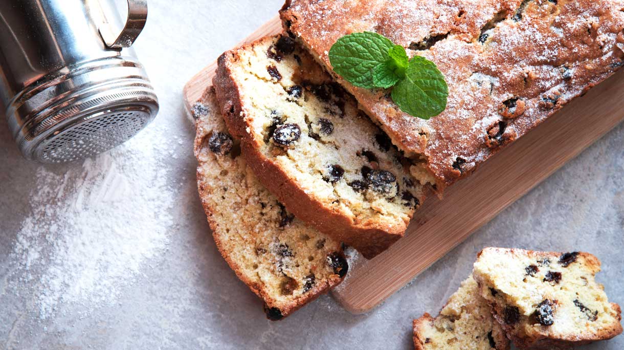 Luchtige vanille-krentencake